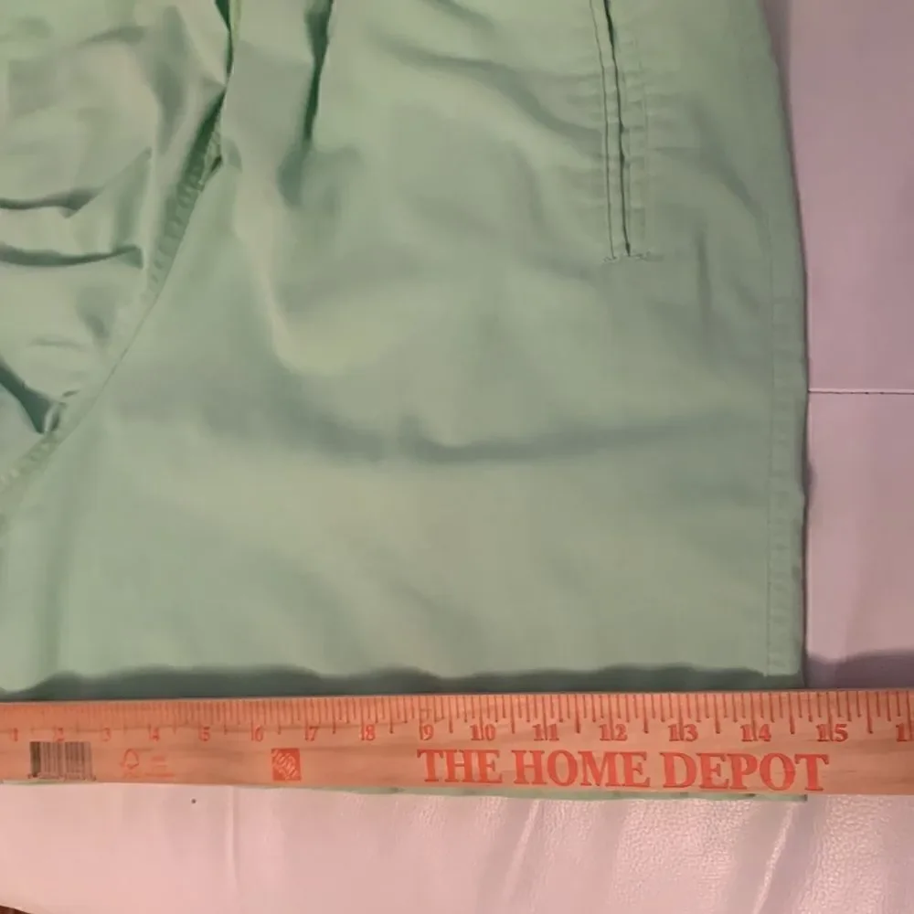 Paradise Bay Misses Green Shorts Size M